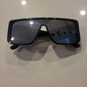Black/Silver Reflective Sunglasses